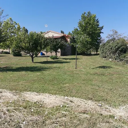 La Casa De La Parcela Сasa de vacaciones Piedrahíta