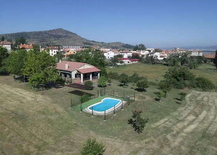 La Casa De La Parcela 펜션 *